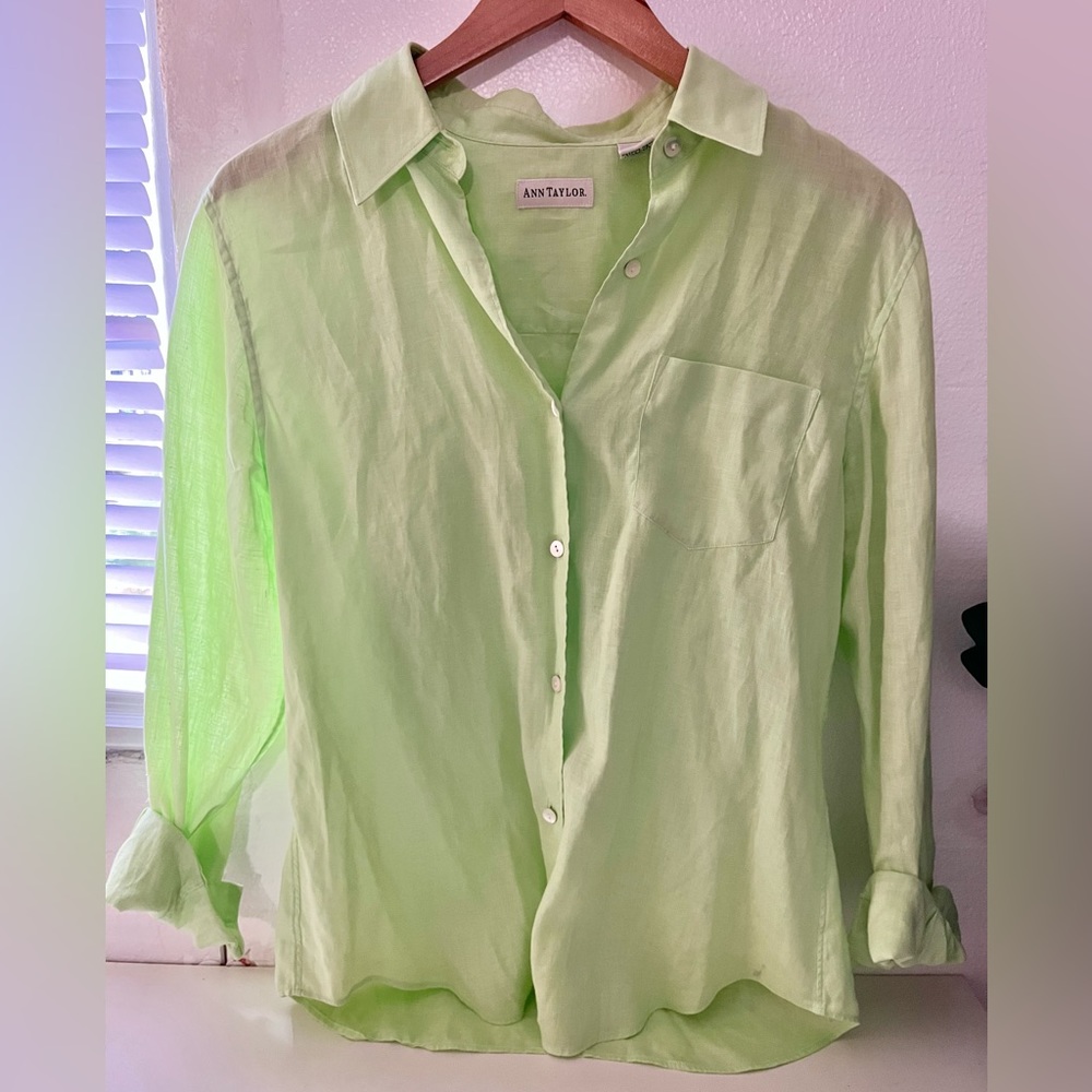 Ann Taylor Long Sleeve Linen Button Down Shirt